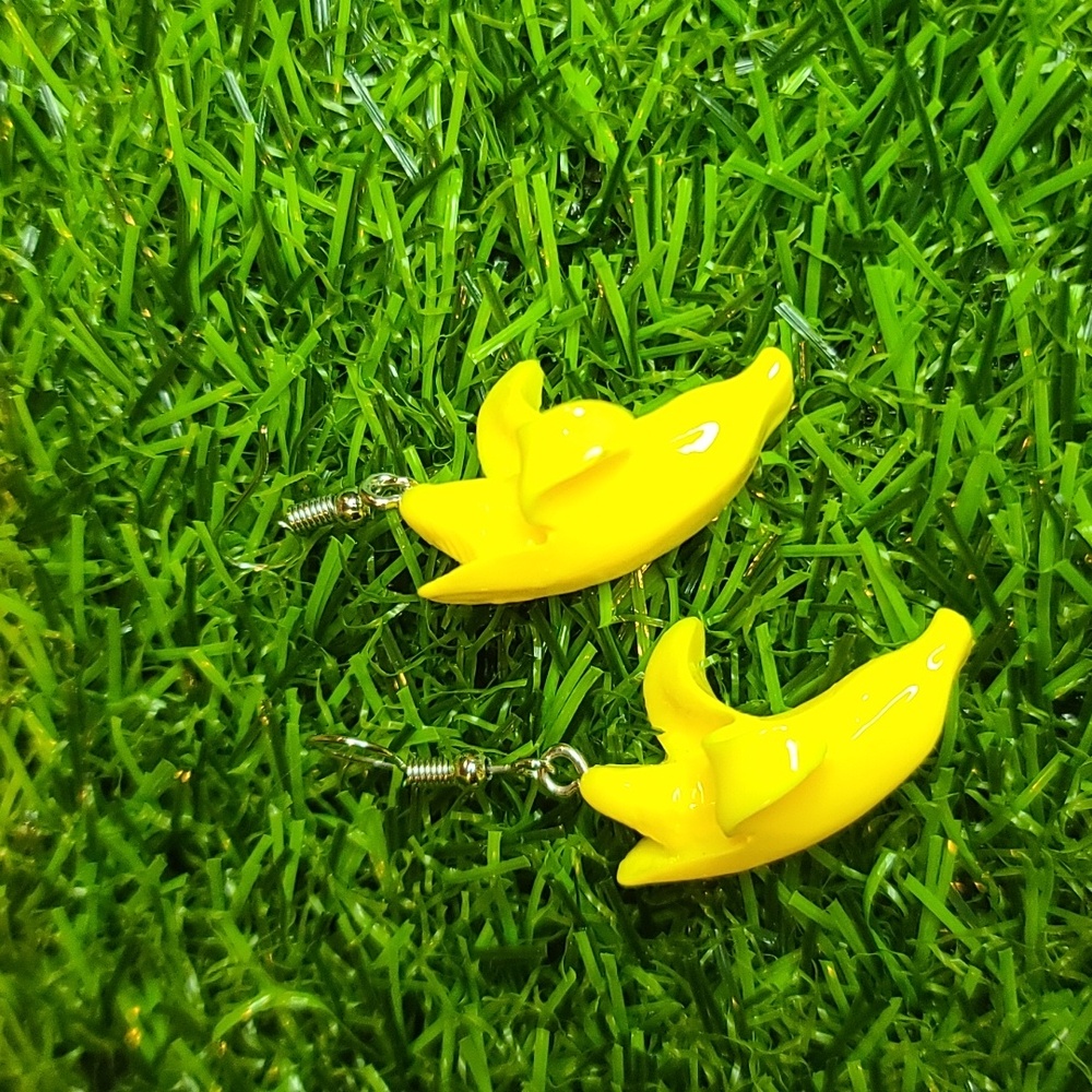Banana dangle earrings  NWT